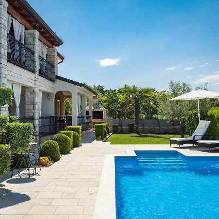 Cancar-1 By Interhome * Porec