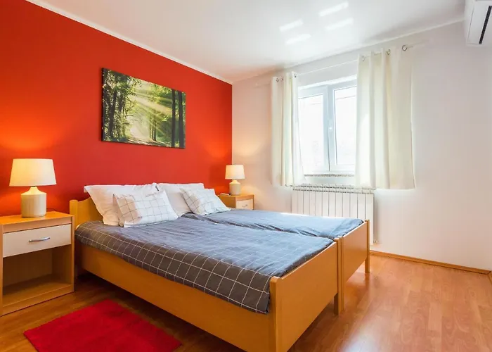 Daire Cancar-1 By Interhome Poreč